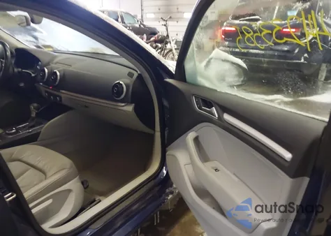 2016 Audi A3 1.8T Premium из США, поврежденный, VIN WAUA7HFF1G1095129